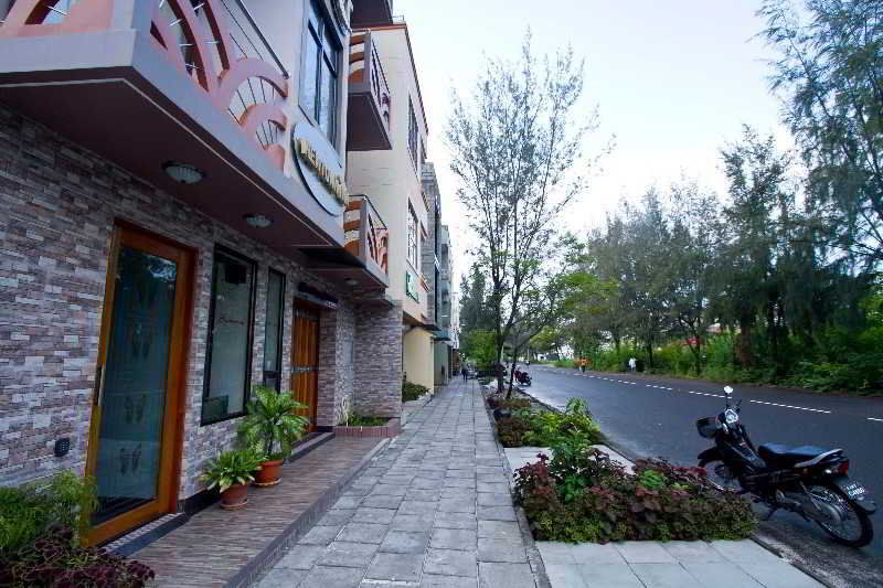 Newtown Inn Хулхумале Екстер'єр фото